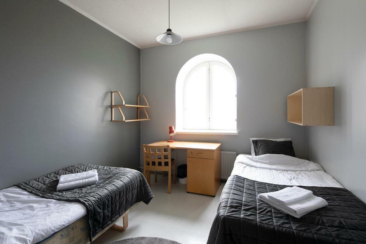 Opiston Kunkku Hostel ลาห์ตี ภายนอก รูปภาพ